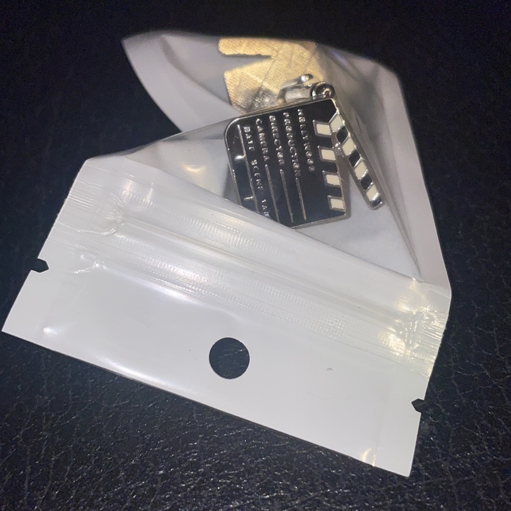 🎬 Hollywood Cufflinks - Picture 4 of 4